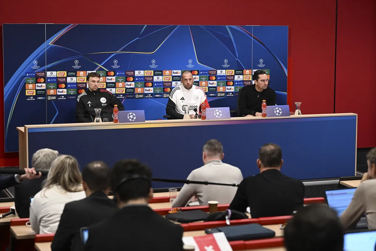 Erol Bulut’tan Kararlı Mesaj: “Armaya İhanet Edenin Bu Takımda Yeri Olmaz!” - (ツ)