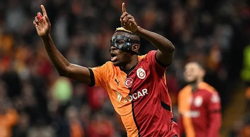 Amsterdam’da Osimhen destanı! Napoli Ajax maçında Nijeryalı yıldız tarih yazdı - (ツ)